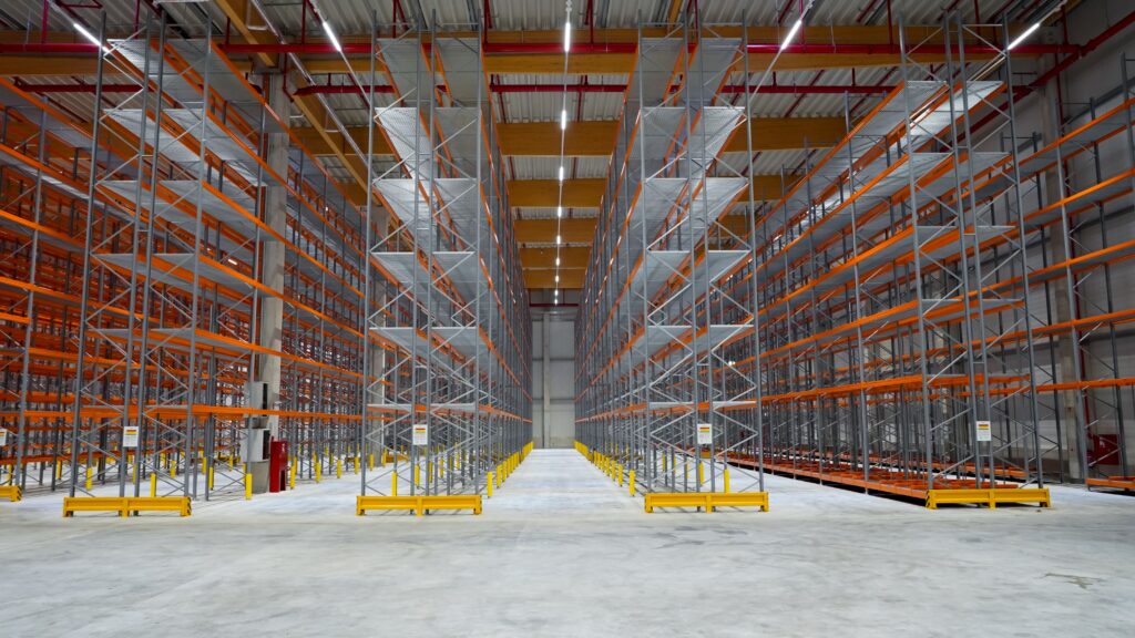 Kerpen,,Germany,-,December.11.2021:,Logistics,Warehouse,With,Empty,High,Racks