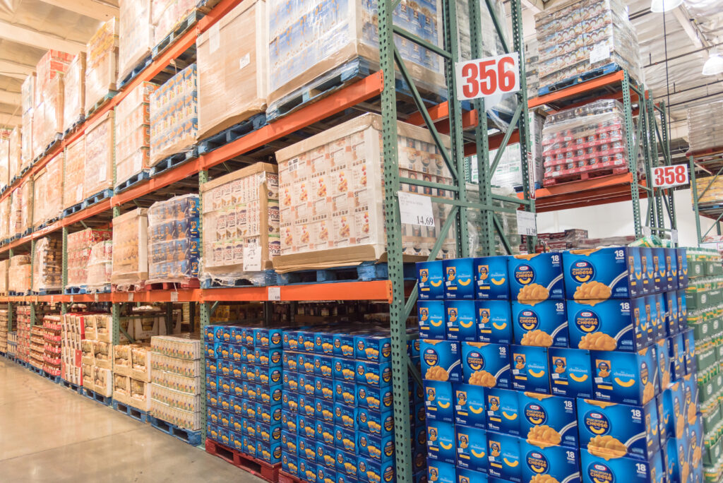 Seattle,,Wa,,Us-jul,28,,2015:inside,Costco,Wholesale,Big-boxes,Store,From